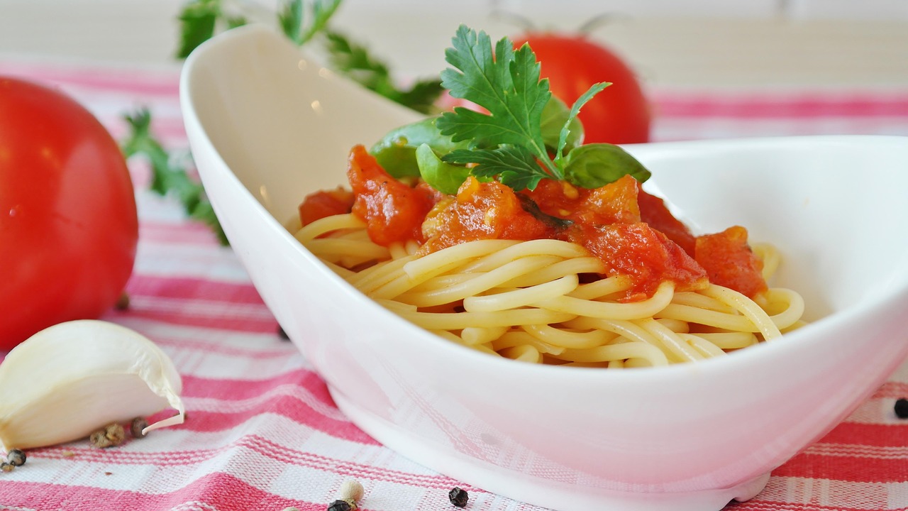 découvrez tout sur la sauce : recettes classiques, astuces de préparation et idées pour sublimer vos plats avec des sauces maison savoureuses, faciles et rapides à réaliser.