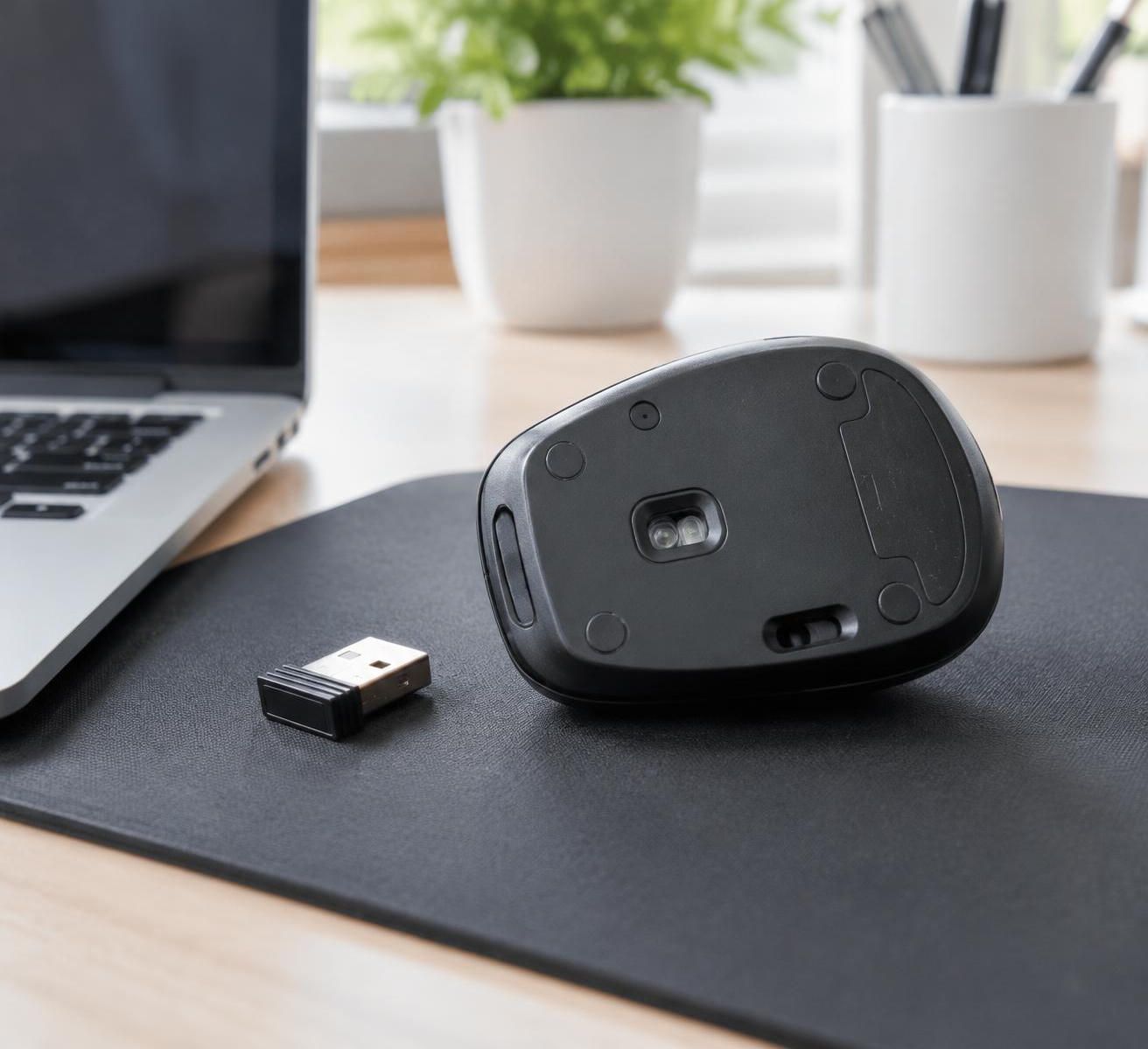 d&eacute;couvrez pourquoi votre souris sans fil ralentit sur votre pc portable et comment r&eacute;soudre les probl&egrave;mes de connexion, de batterie ou d&rsquo;interf&eacute;rences.